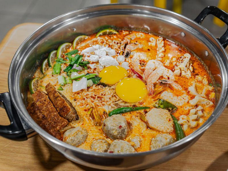 Tom Yum Mama